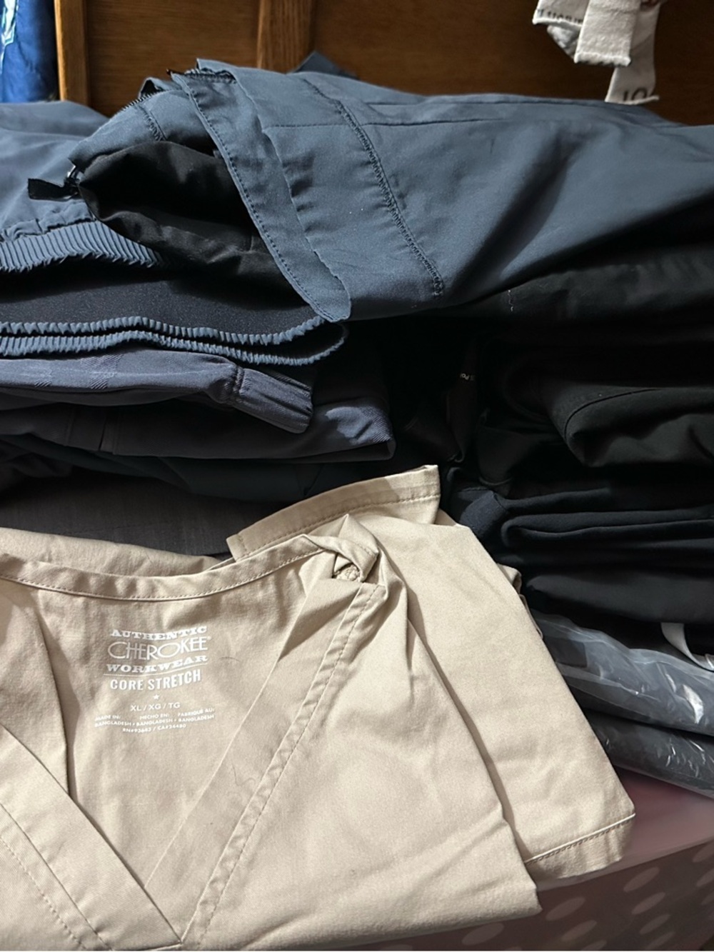 Scrub lot . Some nwt some gently worn. Most pewter and black. Xl/small cut xxl
